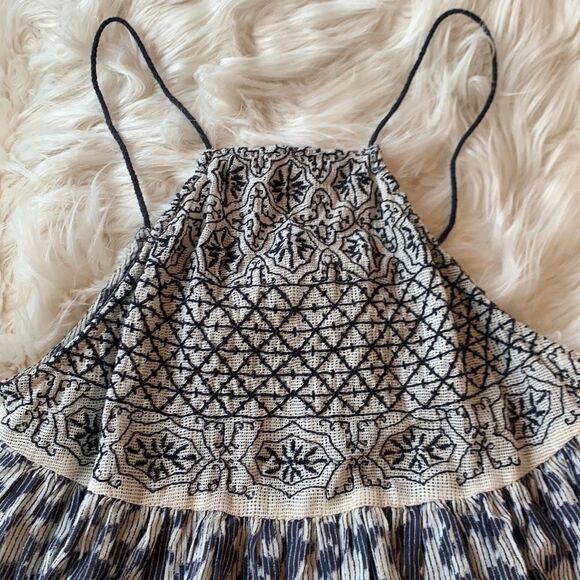 Ecote Embroidered Pinafore Tank Top - Picture 12 of 15